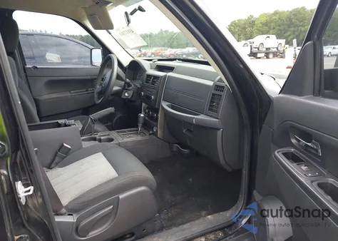 2010 Jeep Liberty Sport from USA, damaged, VIN 1J4PP2GK7AW171477